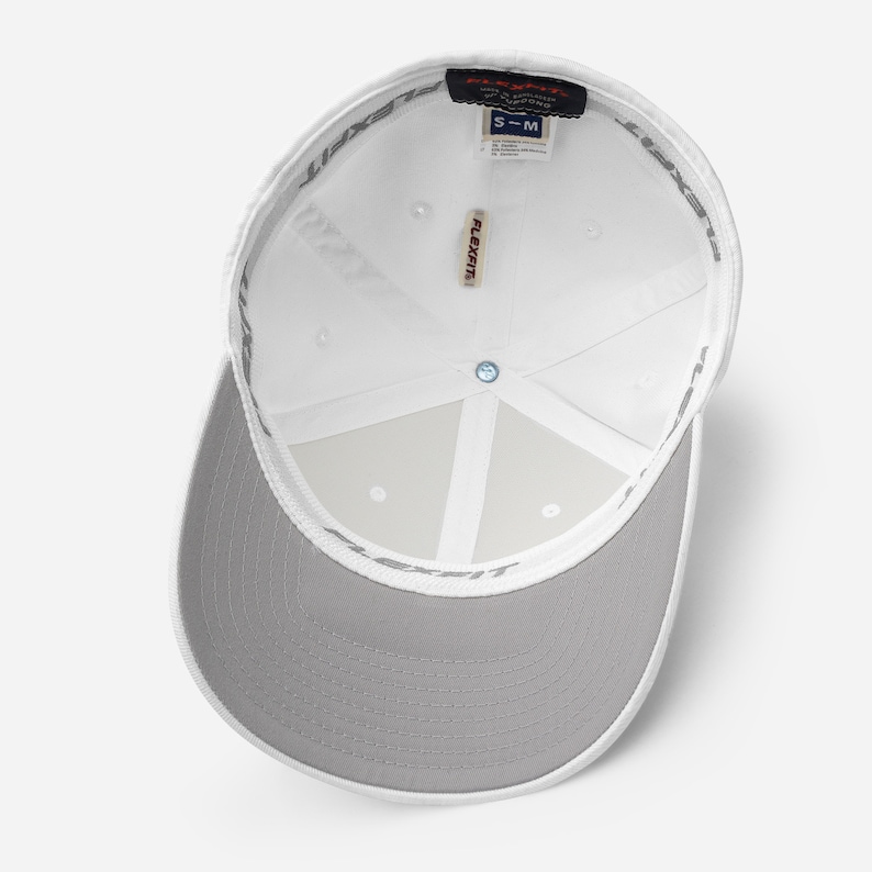 Pickleball Performance Hat - Flex-Fit Cap with Embroidered 0-0-2, Ideal for Court Sports Enthusiasts, Perfect Gift for Players