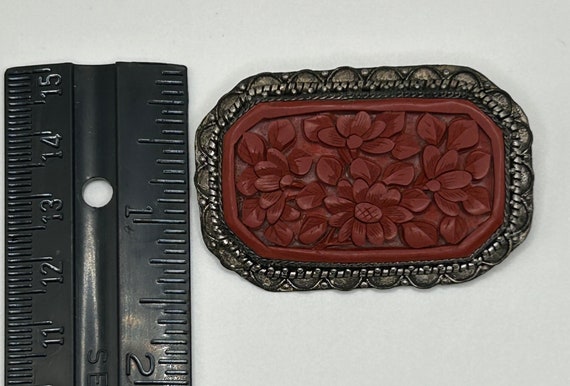 Vintage 1930s Carved Cinnabar Brooch - Marked Chi… - image 3