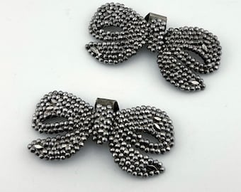 Clips para zapatos antiguos de acero tallado L.W. Paris - Hebillas victorianas con lazo y cuentas - Accesorios franceses Art Déco para bodas o eventos formales