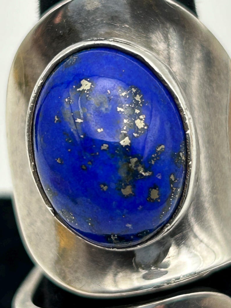 Vintage 1970s Lapis Lazuli Sterling Silver Ring - Handcrafted Boho Statement Ring - Shimmering Pyrite Southwestern Style - Size 8.5 image 2