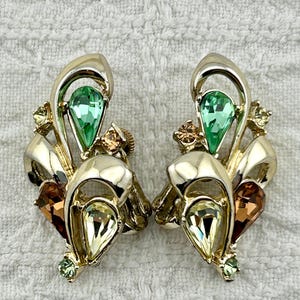 ヴィンテージ コロ イヤリング - レバーバック式（ネジ留め） - ガラス製宝石（UV発光） - ゴールドトーン - メーカーズマーク入り（筆記体） - 1950年代頃