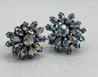 Pendientes de clip de cristal AB de Vogue vintage: flor de diamantes de imitación de los años 60