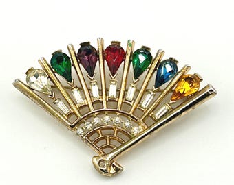 Broche Trifari DEAREST: abanico con diamantes de imitación, diseño de Alfred Philippe, años 40