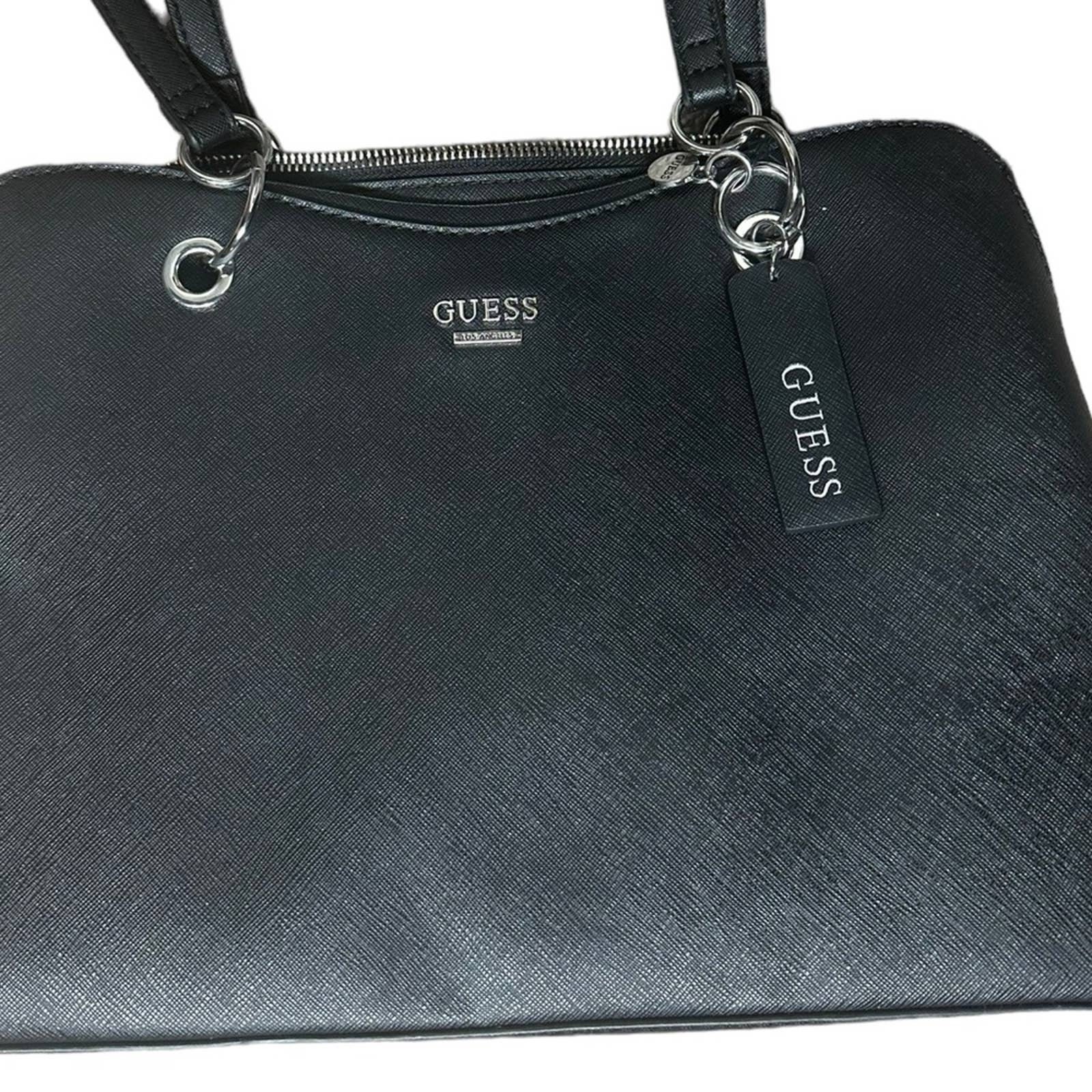 Buy GUESS Lyndi Large Girlfriend Satchel Online India | Ubuy