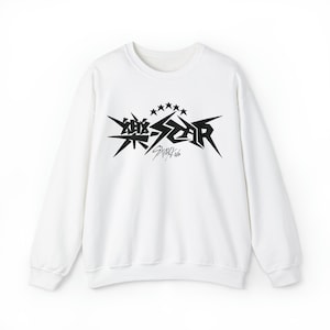 Stray Kids kpop merch, Stray Kids rockstar sweater, Stray Kids new album merch, Stray kids Stay gifts, Stray Kids Crewneck