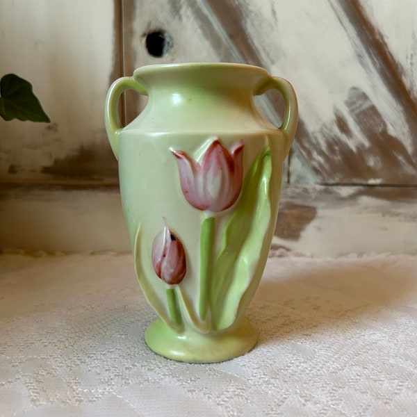 Amphora tulip vase