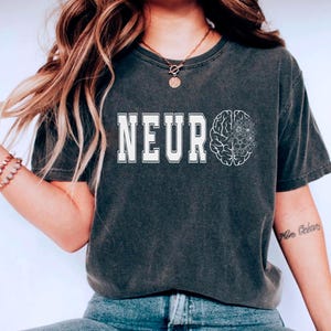Neurologist Shirt, Floral Brain Tee for Doctors, Neuro Nurse Gift, Medical Professional T-Shirt, Brain Anatomy Shirt