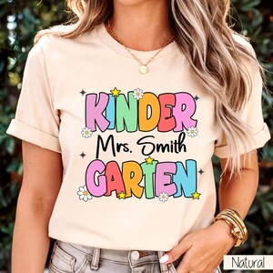 Kindergärtnerin T-Shirt, Kindergarten Tshirt, Zurück in der Schule T-Shirts für Kindergärtnerin, Erster Tag des Lehrers, Lehrer Geschenk