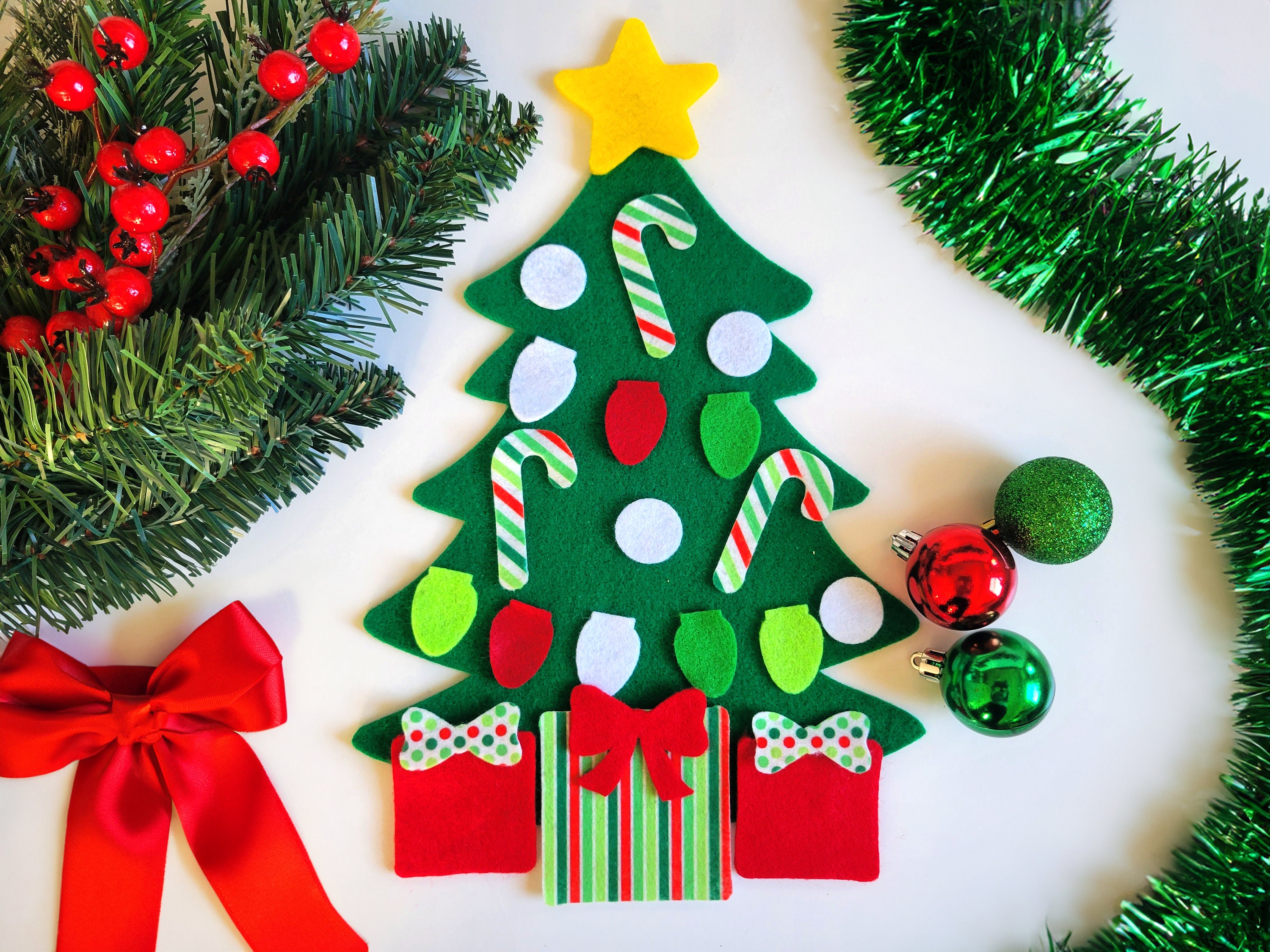 Felt Christmas Tree for Toddlers: Montessori Decoration Kit