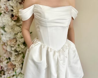 Satin Mini Wedding Dress: Basque Waist, Detachable Sleeves & Bow