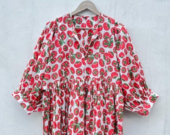 Jurk van katoengaas met handblokprint: lichtgewicht zomerjurk met bloemen