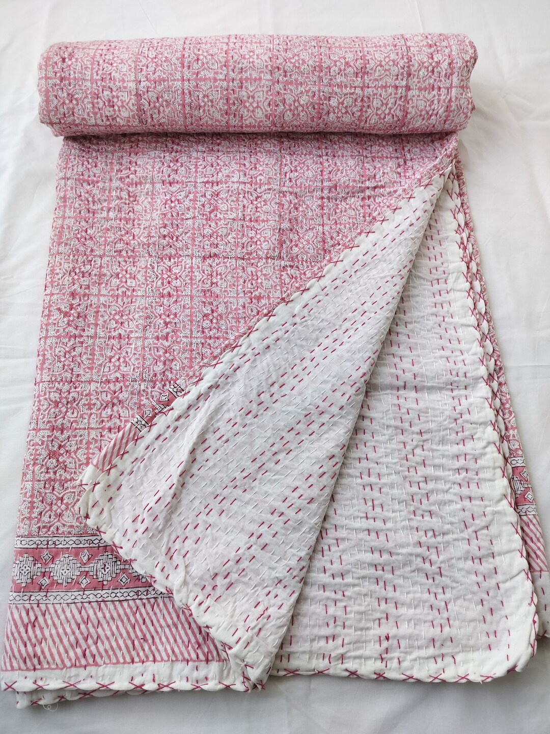 Courtepointe Kantha rose indienne : couvre-lit en coton fait main - Etsy France