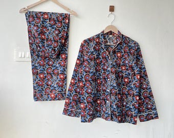 Conjunto de pijama floral de algodão: Roupa de dormir para o verão indiano