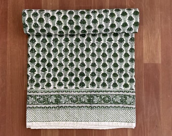 Handgjort blommigt Kantha-täcke: Överkast i bomull med queen size-motiv
