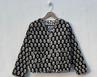 Giacca trapuntata in cotone stampato a blocchi: cappotto da donna boho fatto a mano