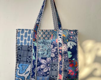 Sac cabas floral matelassé fait main : cabas réversible en coton