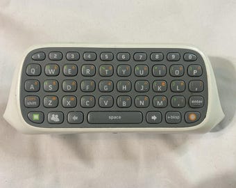 Teclado Chatpad oficial de Microsoft Xbox 360, color blanco, estilo retro para videojuegos (usado)