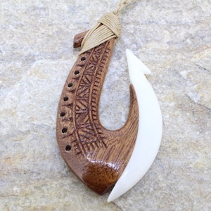 Hawaiian Fishook necklace triable design with wood and bone necklace Hawaiian souvenirs and gifts for friends Hawaiian necklace pendent