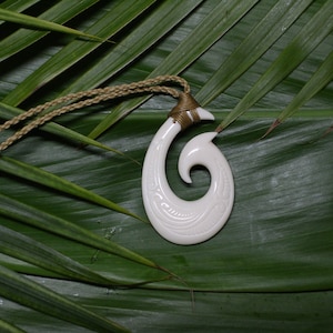 Hawaiian Fishhook pendant neckalce wave design pendent Hawaii gifts Hawaiian gifts and souvenirs for friends Hawaiian necklace pendent
