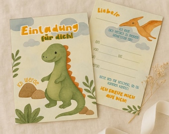 Pode incluir: Dois cartões de convite com tema de dinossauro. Um cartão apresenta uma ilustração de dinossauro verde com detalhes em laranja e o texto "Convite para você!". O segundo cartão tem campos para preencher e uma ilustração de pterodáctilo.