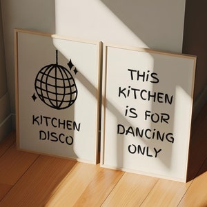 Arte de pared con diseño de discoteca para la cocina, juego de 2 impresiones para la cocina, impresión de bola de discoteca retro, impresiones de cocina divertidas, esta cocina es para bailar, arte DIGITAL