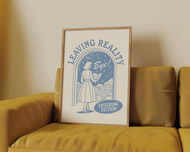 Puede incluir: Una ilustraci&oacute;n azul y blanca de una mujer caminando a trav&eacute;s de una puerta con el texto "Leaving Reality" y "Entering Fiction" sobre un fondo blanco.