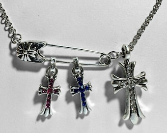 Collier à breloques croix inspiré des coeurs chromés, épingle à nourrice argentée, colliers recto-verso, bijoux streetwear, colliers en argent unisexe de l'an 2000