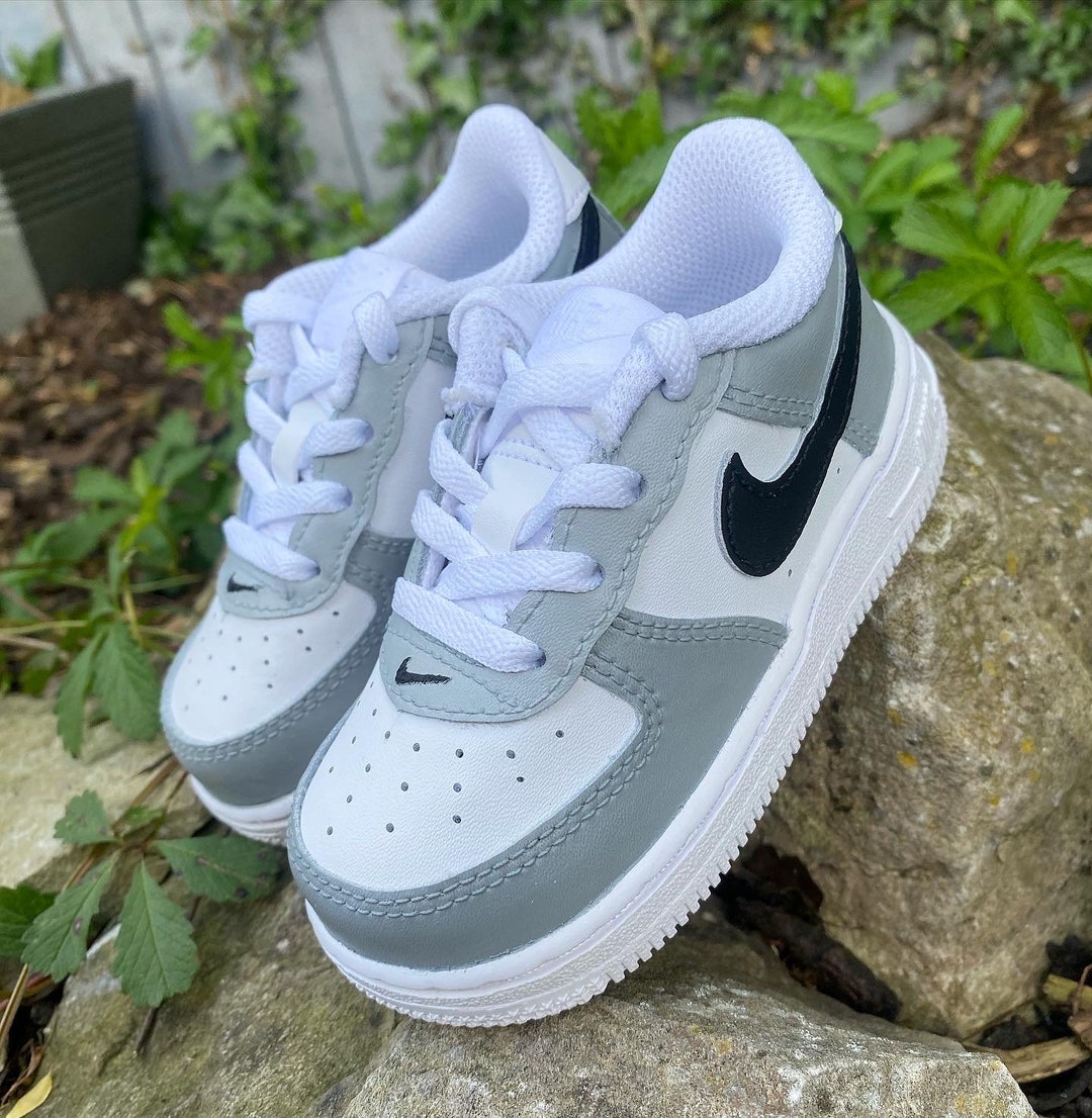 Outerstuff NHL Boston Bruins Youth Girls Off The Grid Layered Funnel