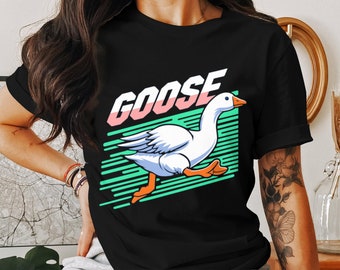 Silly Goose T-Shirt - Fun and Quirky Running Goose Shirt - Unisex Graphic Tee - Perfect Gift for Animal Lovers