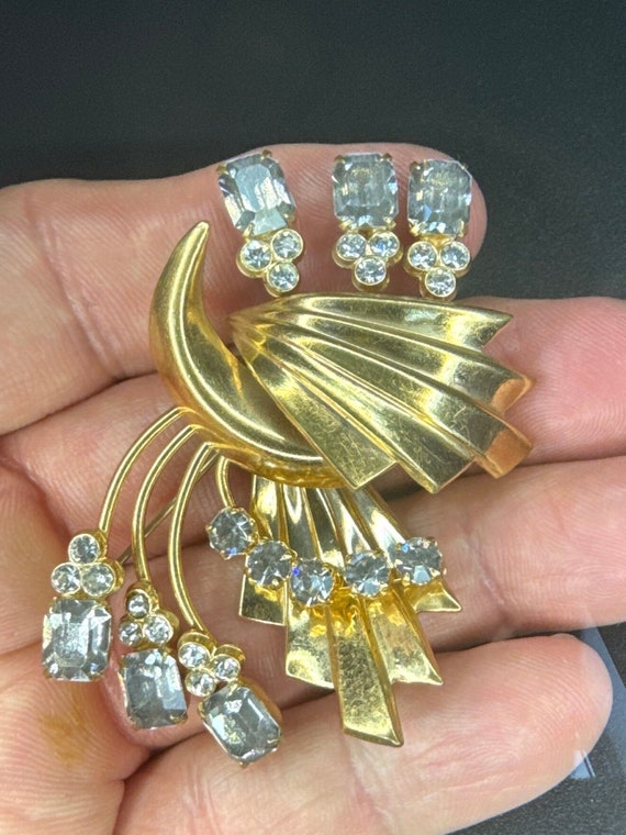 Stunning brooch or pendant