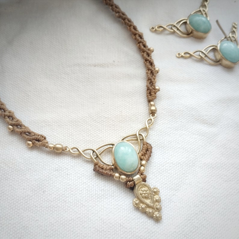 Tour de cou amazonite Diadème en macramé Collier en pierre naturelle Micromacramé Bijoux Boho Style bohème Femme de printemps pierre image 2