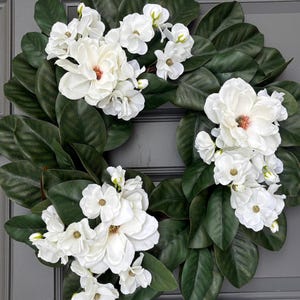 Magnolia wreath, Front door decor, White magnolia, Neutral greenery wreath, Elegant wreath, Southern charm, Welcome wreath, Everyday wreath