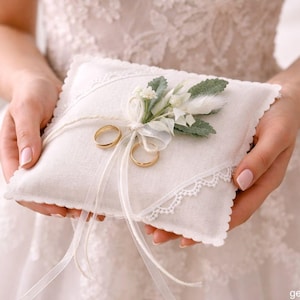 Ringkissen Weiß Leinenoptik Hochzeit Accessoires Trockenblumen Polyester 14 x 14 cm LEA