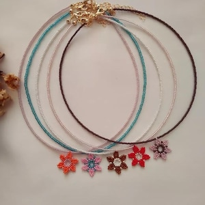 Beaded Flower Necklace,Daisy Chain,Summer Necklace,Flower Minimalist Choker,Colourful Beaded Jewelry,bip style,Handmade,mothers day,gift