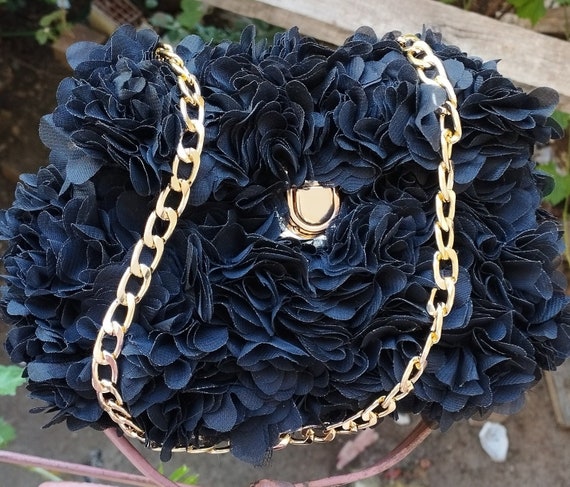Handmade Black Rose Crochet Bag: Chunky Puffy Shoulder Bag 
