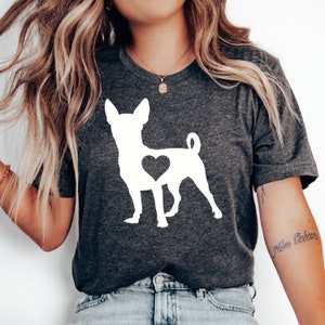Chihuahua Heart T-shirt, Chihuahua Gift, Chihuahua Shirt, Chihuahua Lover, Chihuahua Owner, Chihuahua Mom, Love Chihuahuas, Dog Mom Shirt