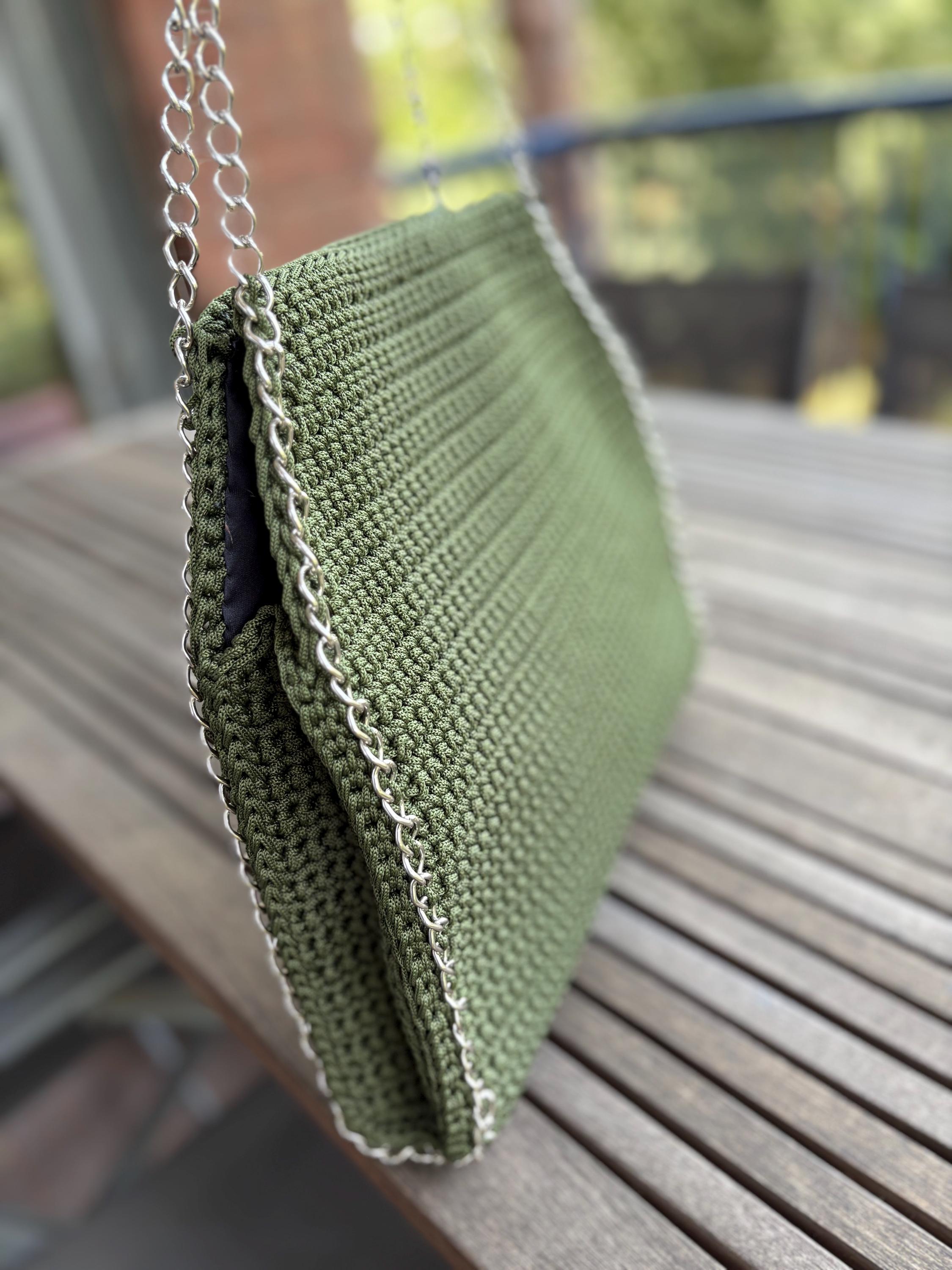 STELLA McCARTNEY - BORSA A TRACOLLA CON LOGO TRAFORATO - Eleonora Bonucci