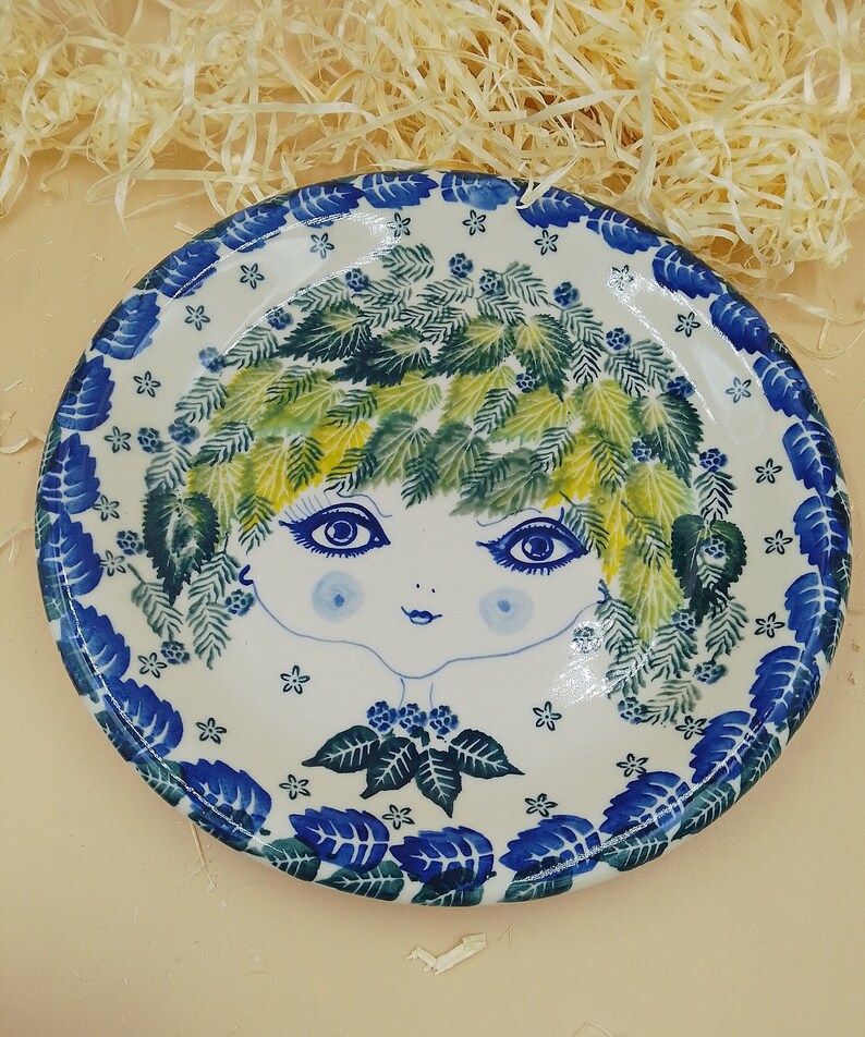 Hand-painted plates image 2