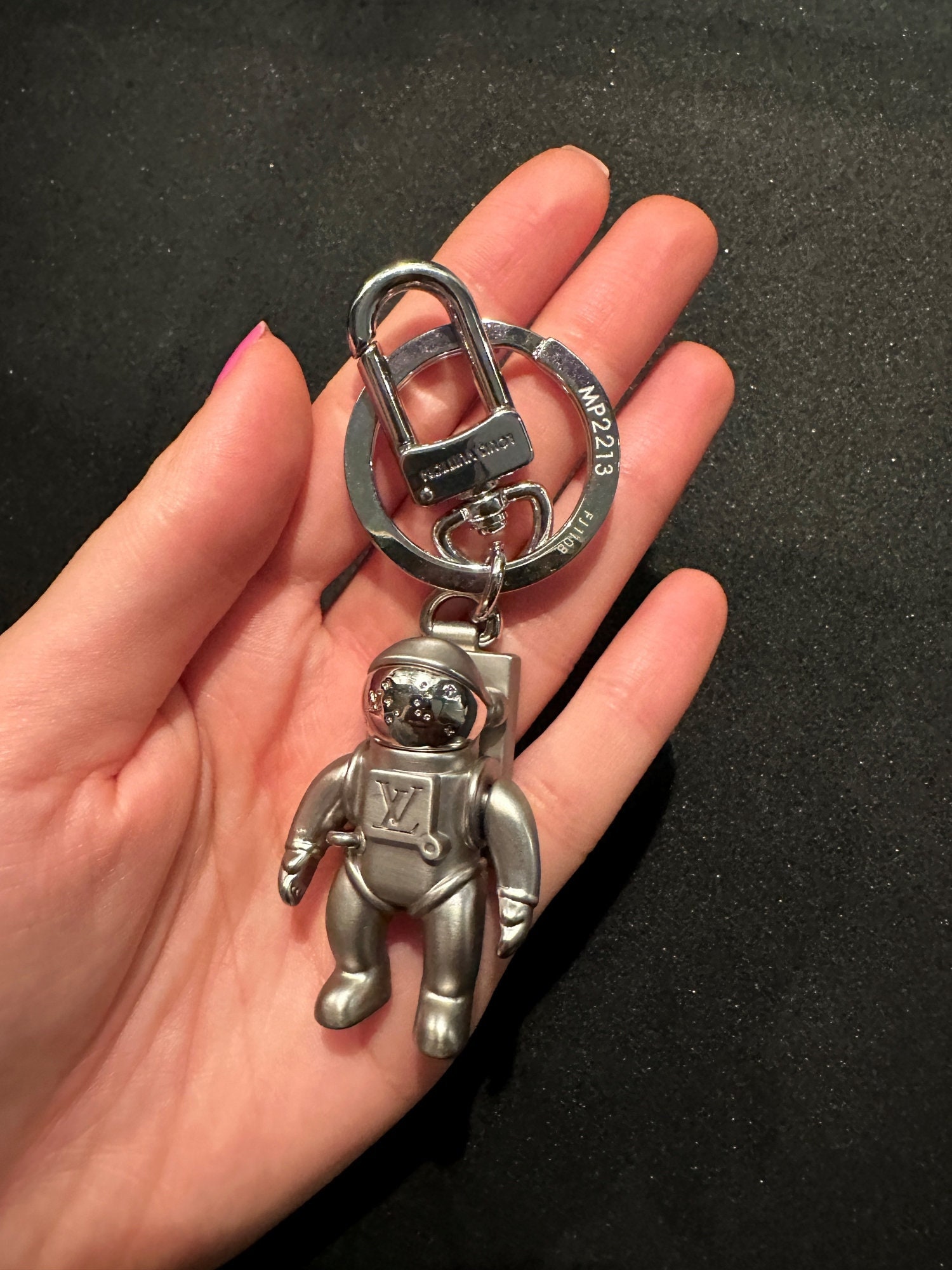 viavinci9 Astronaut Louis Vuitton Spaceman Keychain (w/Box) Rare