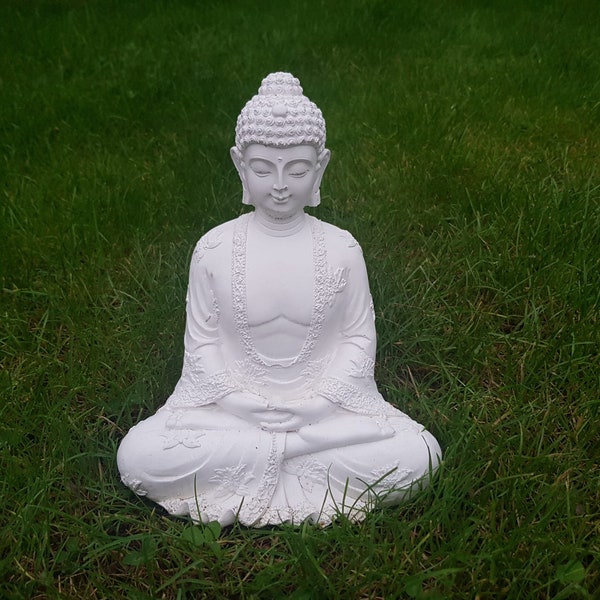 Buddha Statue, Beautiful hand cast White Concrete for Indoor/Garden, 23 cm 2kg