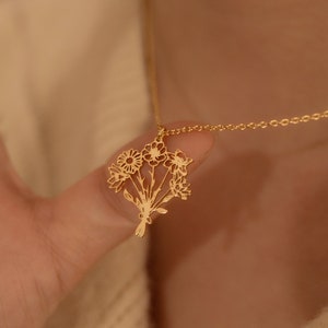 Familien-Geburtsblumenstrauß-Halskette, Muttertagsgeschenk, personalisierter Schmuck für Mama, Oma-Geschenk, zierliche kombinierte Geburtsblumen-Halskette
