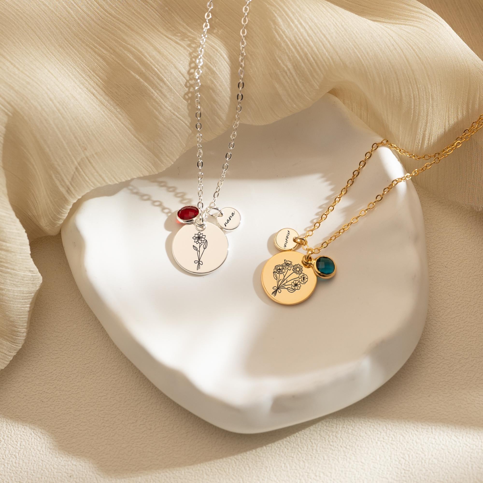 Family Birth Flower Bouquet Necklace, Engraved Birthflower Pendant, Mothers day Gift, Birthstone Jewelry, Valentines Gift, Birthday Gifts