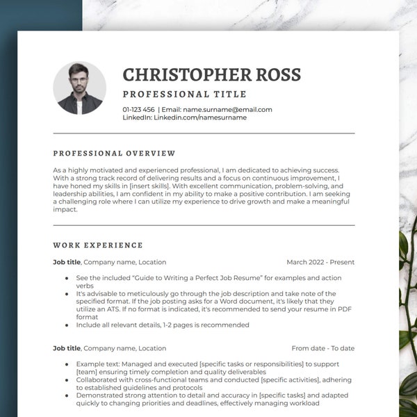 1-koloms MODERN MINIMALISTISCH CV met foto. Sjablonen in Word, Google Documenten en Mac-pagina's. Eenvoudig te bewerken CV-sjabloon. Curriculum Vitae CV