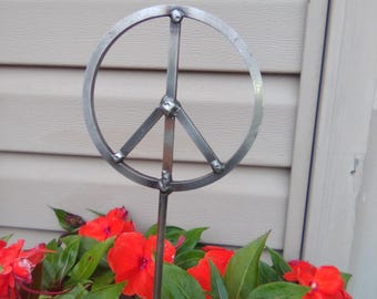 1 peace raw steel flower stake pot and garden art