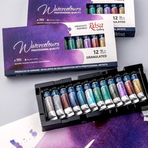 チューブ入りアーティスト用水彩絵具、GRANULATED ROSA Gallery 12 色。クリエイティブな人へのプレゼントに最適。ギフト ボックスに入った高品質の絵具です。