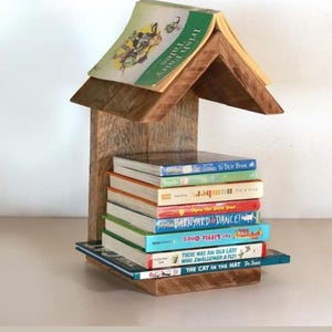 Wooden Display Stand with Roof Design