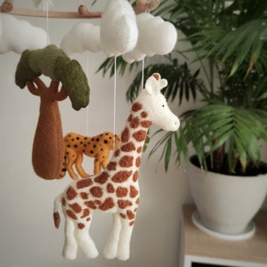 Neutral baby mobile animals Africa nursery mobile felt zdjęcie 7