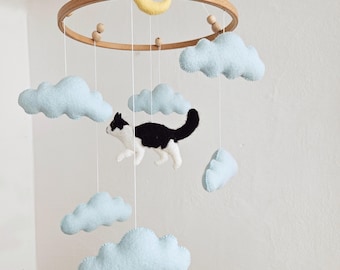 Felt Cat Baby Mobile For Nursery Decor, Baby Shower&#39;s Gift, Gift for Cat Lovers, Gift for Mom
