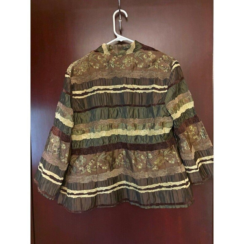 Vintage patchworkjas in bruin, groen en goud met bloemenprint, maat 16. afbeelding 2