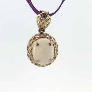 14kt Solid Yellow Gold Oval Opal Pendant